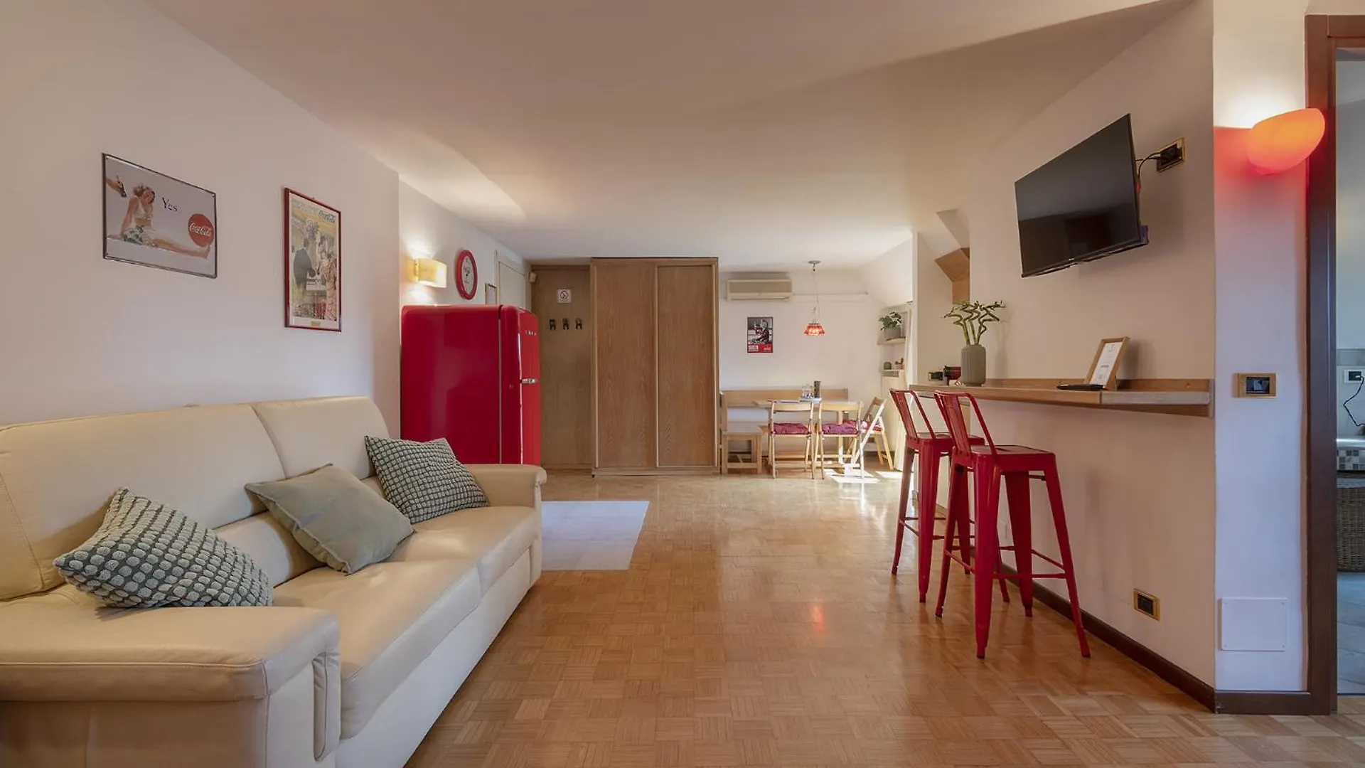 Tiamo San Siro, Nuova Apertura! Apartment Milan 0*,  Italy